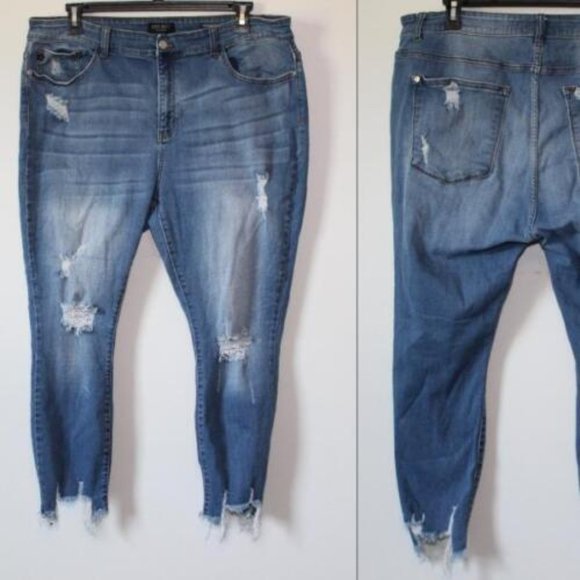 Judy Blue Mid Rise Cropped Fit Distressed Destroyed Jeans Plus Size 22W H13696 - Picture 11 of 11